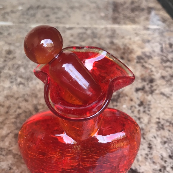 Red Shattered look Very Pretty Heart Glassware - Picture 2 of 3